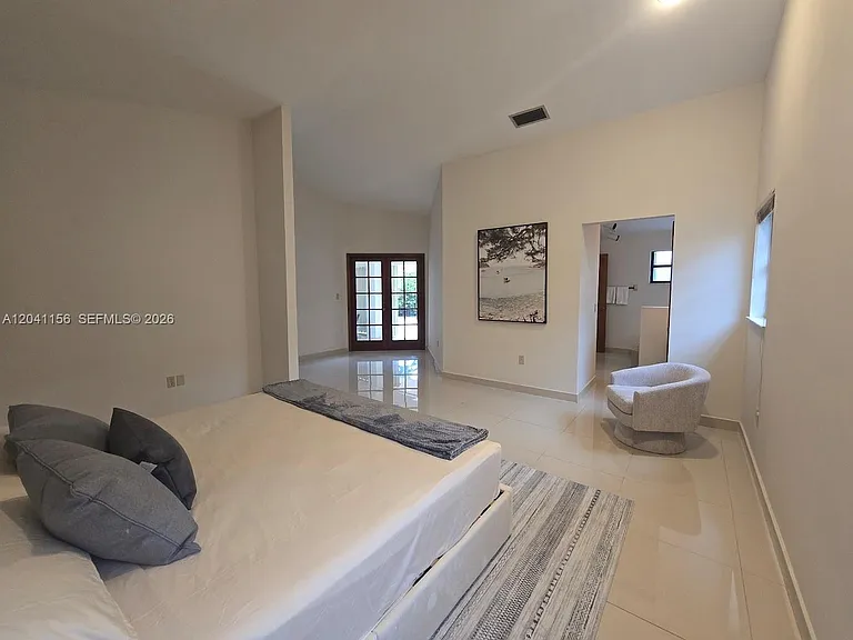 15630 SW 46th Ter — Photo 42
