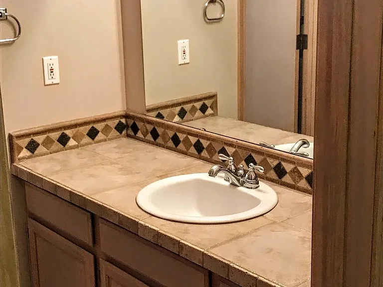 Jack & Jill bath between two bedrooms upstairs