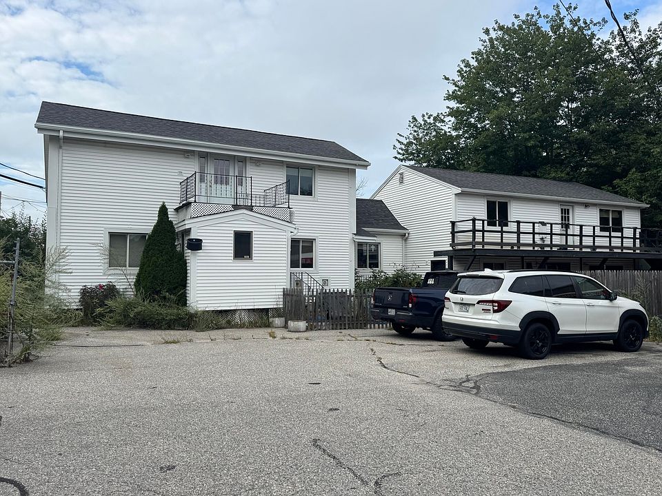 1st image of 829 Forest Avenue