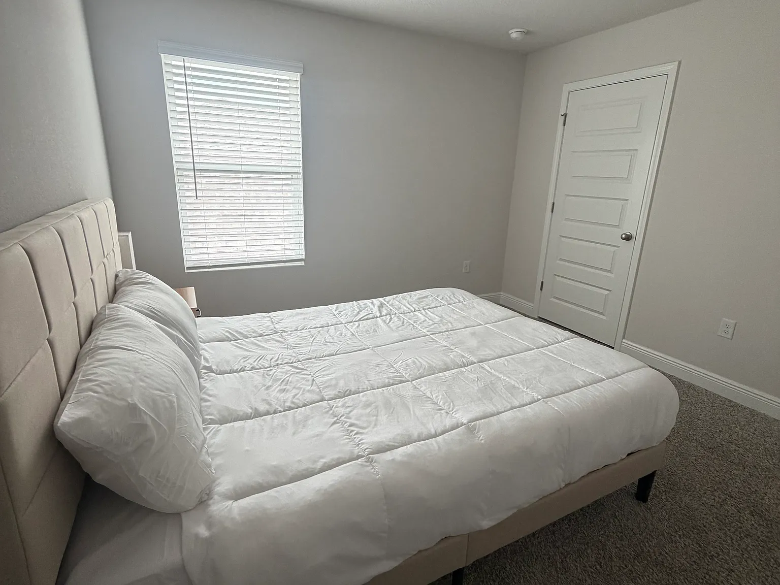 4 bed, 2415 sqft, $900 — Photo 4