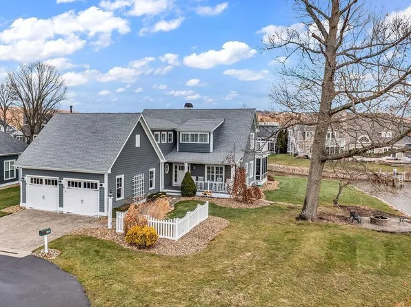 9525 Vista Point Dr, Thornville, OH 43076