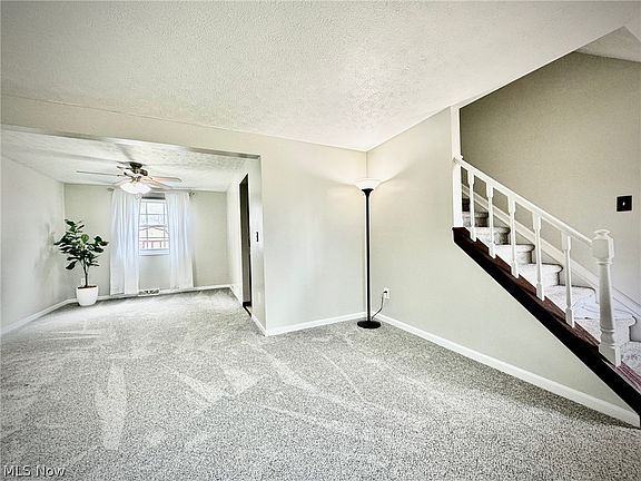 3rd image of 3040 Wexford Blvd