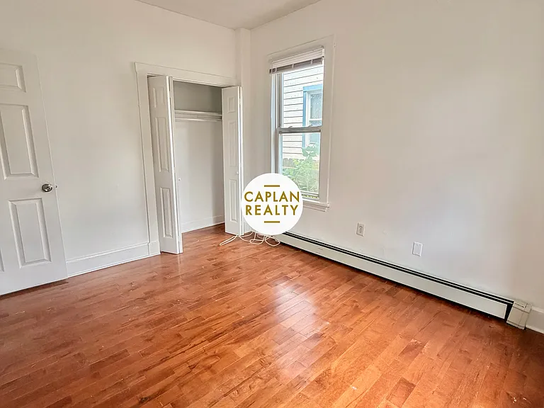 27 Elliott St #1 — Photo 5