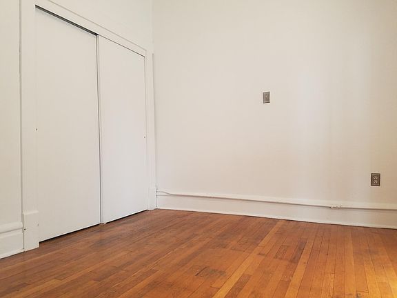 5th image of 757 N High St #C