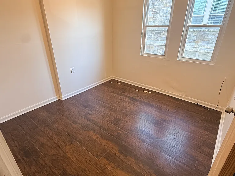 503 E 23rd St #2 — Photo 9