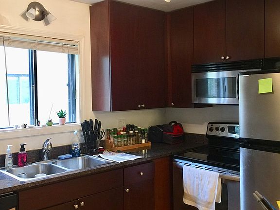 5th image of 425 E Osage Ln APT 1A