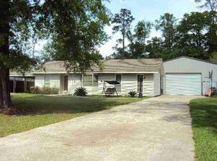 1010 Forest Ln, Vidor, TX 77662