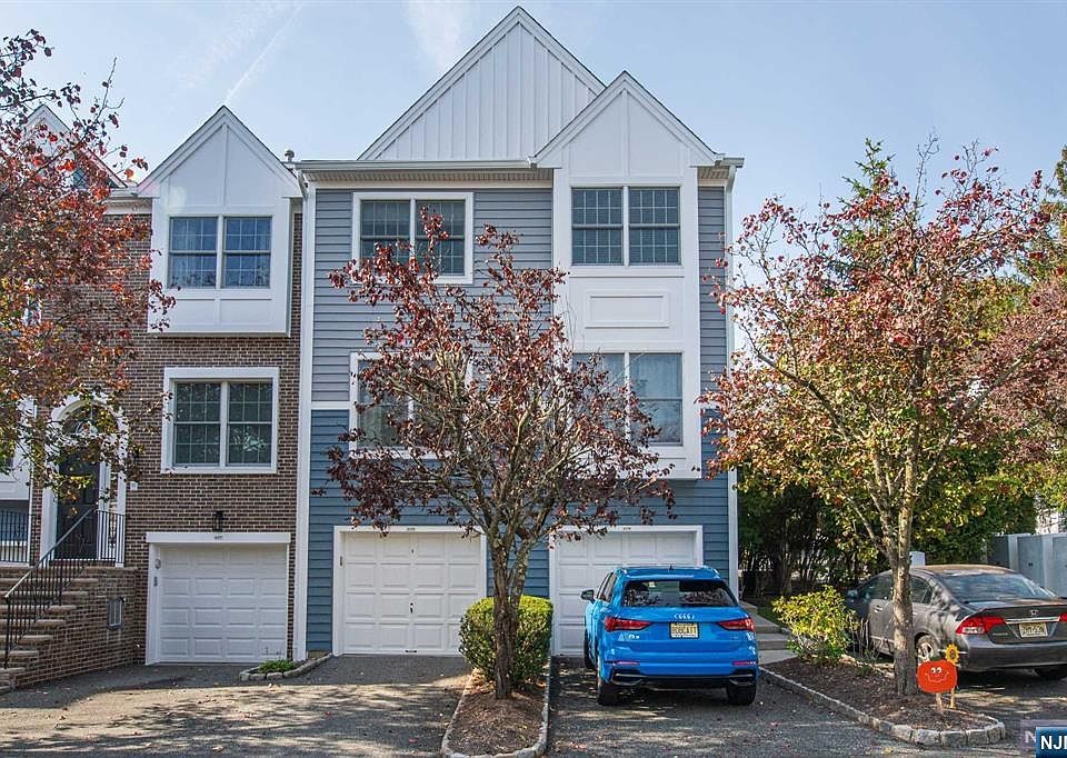 1st image of 659 Richmond Ct