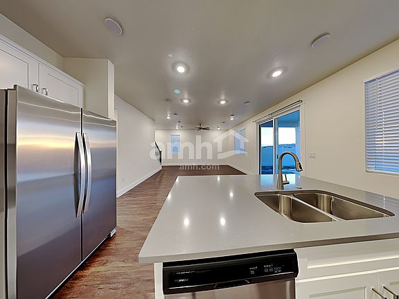 5th image of 4019 Bold Stripe Ave