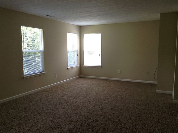 3rd image of 3152 Crestwell Dr