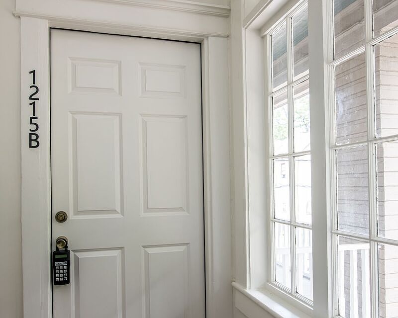 1st image of 1215 15th Ave S APT B