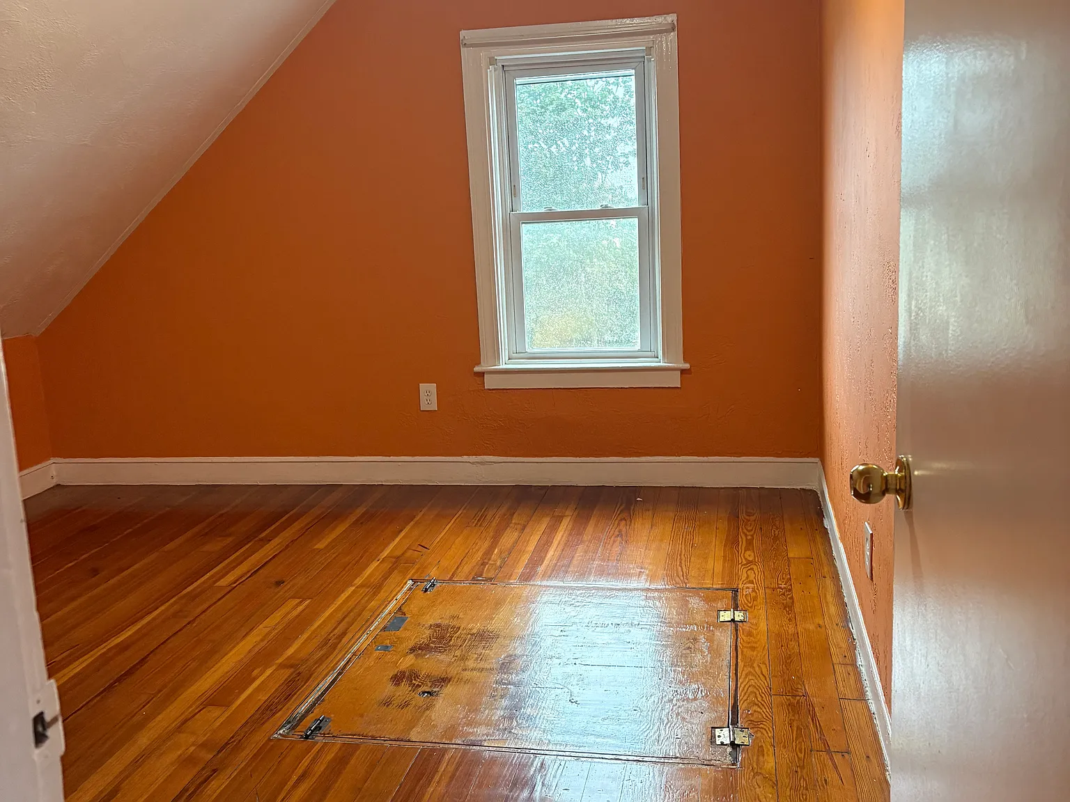 2 bed, 750 sqft, $1,400 — Photo 3