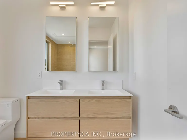 301 Keele St #3 — Photo 29