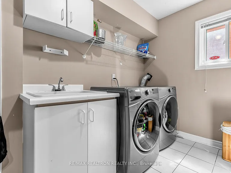 210 Westmount Blvd — Photo 20