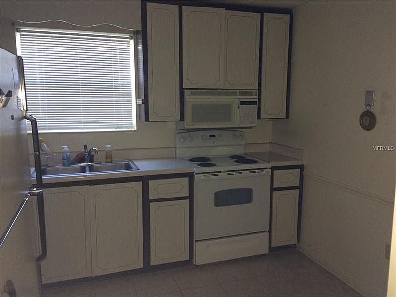 2nd image of 4264 Lake Underhill Rd #4C1