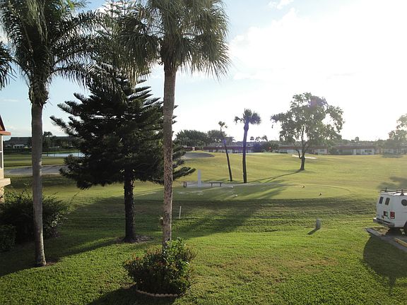 4th image of 147 Tuscany B #147