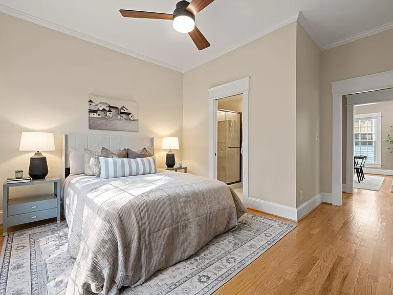 2502 Englewood Ave — Photo 24