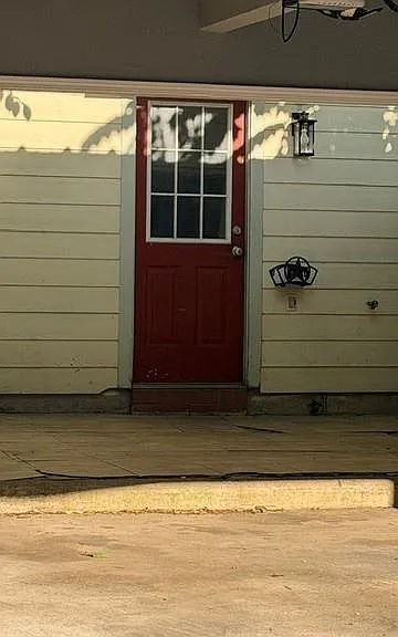 2714 Vienna Pl — Photo 3