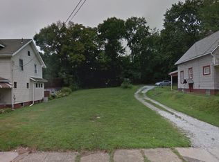 2215 Maple Ave NE, Canton, OH 44714