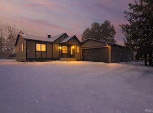 28139 Greening St, Farmington Hills, MI 48334