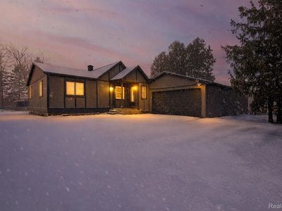 28139 Greening St, Farmington Hills, MI, 48334