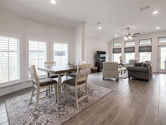 5th image of 13720 Arbor Hill Cv