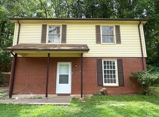 137 Sleepy Hollow Rd, Charlotte, NC 28217