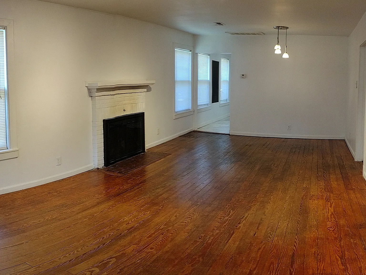 3 bed, 1423 sqft, $1,995 — Photo 3