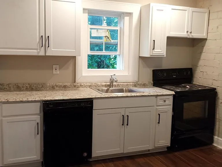 384 Sunset Ave NW #3 — Photo 11