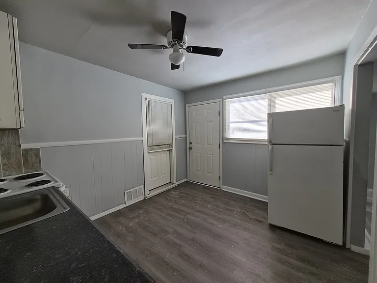 3302 Ralston Ave #C — Photo 2