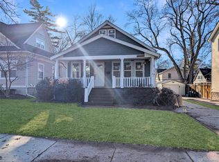 909 Hilldale Dr, Royal Oak, MI 48067