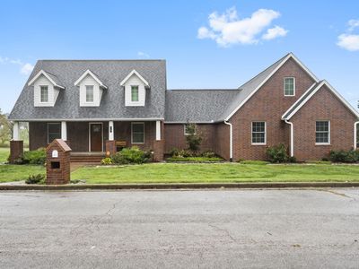 1101 Highland Drive, Aurora, MO, 65605