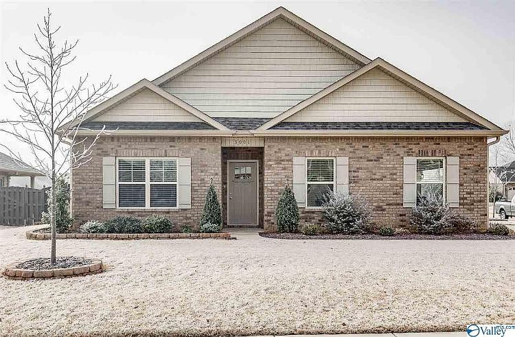 1st image of 3001 Magnolia Leaf Cir SE