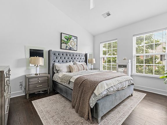 5th image of 7834 Heaton Way