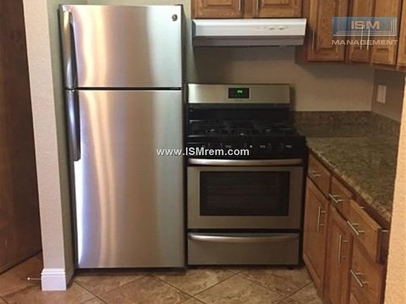 5th image of 1726 Page St APT 2