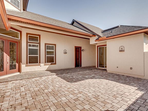 4th image of 108 E Berkswell Dr