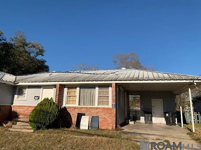 3 bed, 1700 sqft, $1,700 — Photo 1
