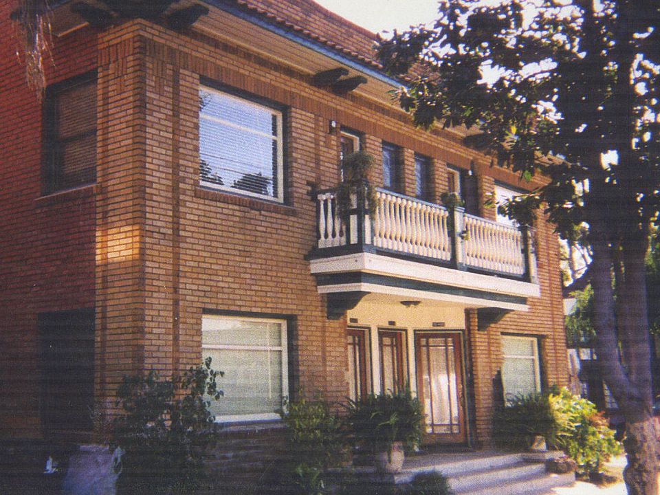Lower left unit