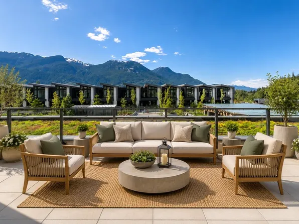 1504 Scott Cres #211, Squamish, BC V8B 1G4