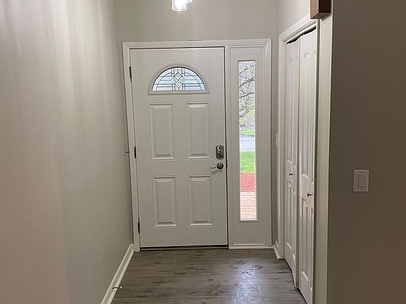 2nd image of 10 Eagle Ct