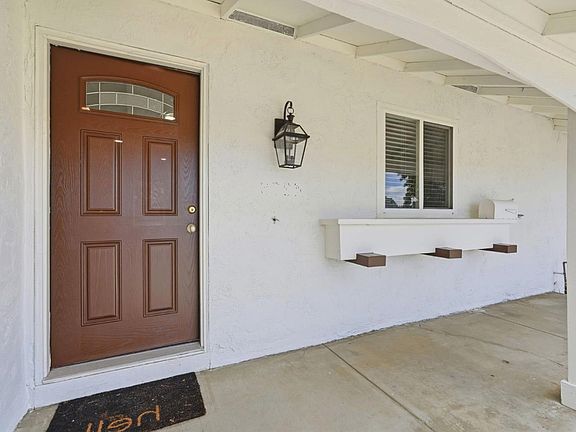 3rd image of 1857 Macduee Way