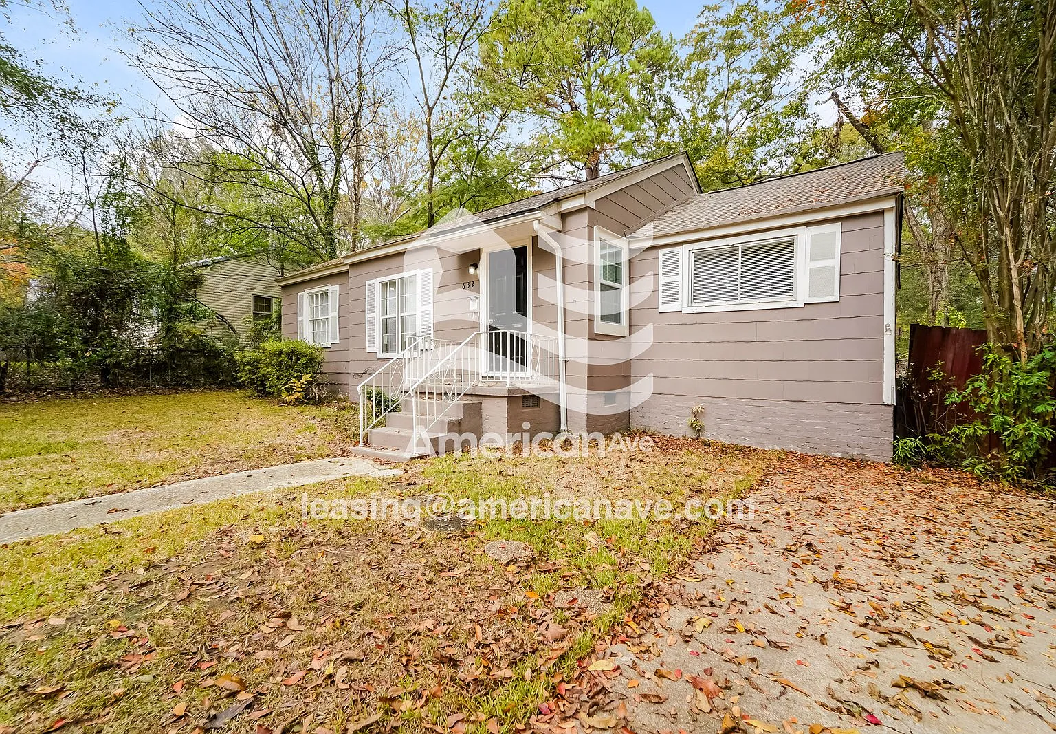 3 bed, 1.0 bath, 1092 sqft, $1,225 — Photo 2