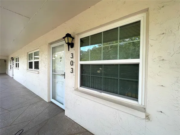 840 Virginia St APT 303, Dunedin, FL 34698