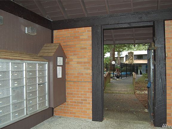 5th image of 1801 Evergreen Park Ct SW APT 17