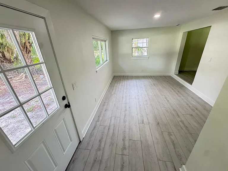 4358 Bedford Rd — Photo 5