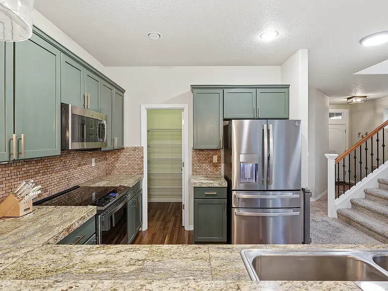 61330 Huckleberry Pl — Photo 14