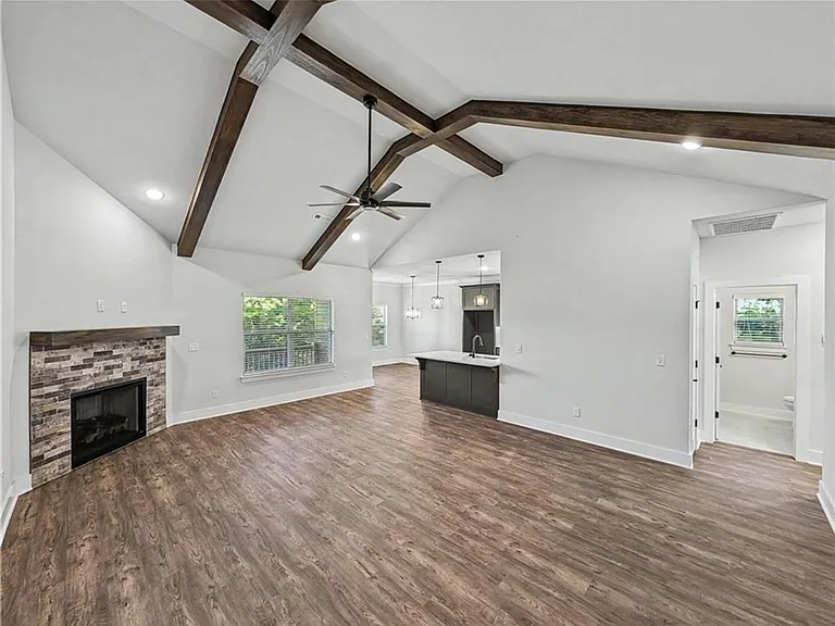 24 Cromarty Dr — Photo 1