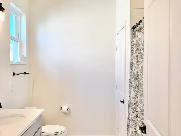 639 Alder Ln — Photo 13