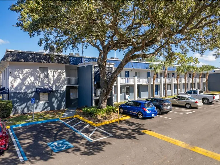 Palm Square Homes — Photo 42