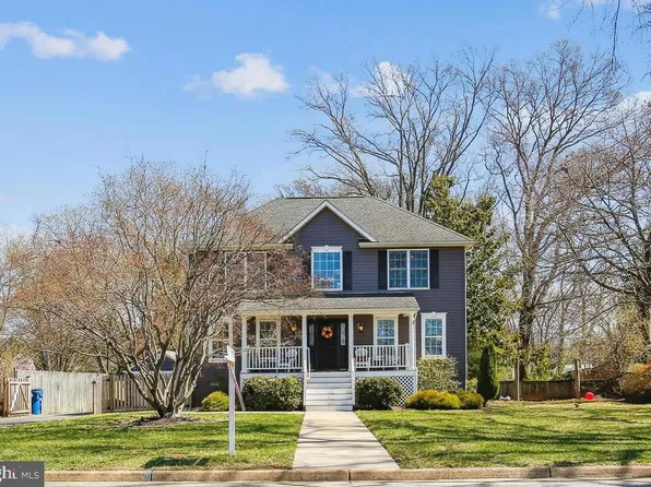 8445 Radford Ave, Alexandria, VA 22309